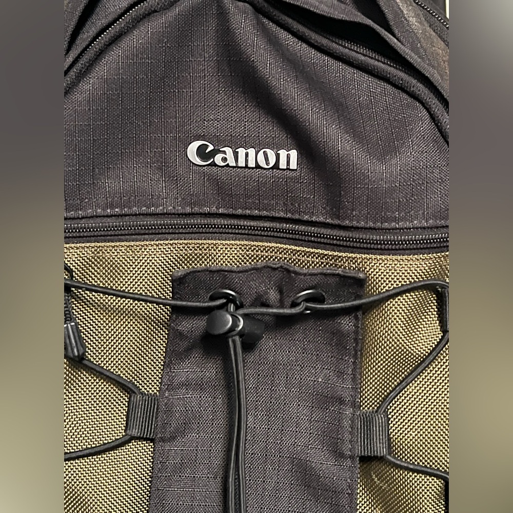 Canon Camera Backpack - Great Condition - image 2